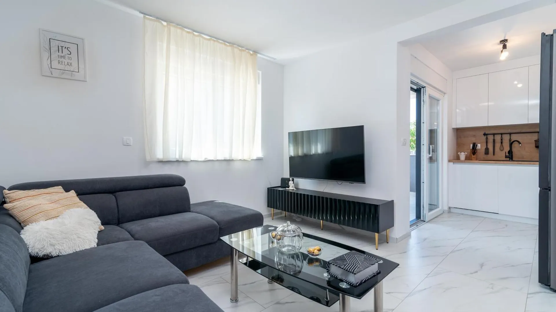 Apartment Cvit Traù 0*,
