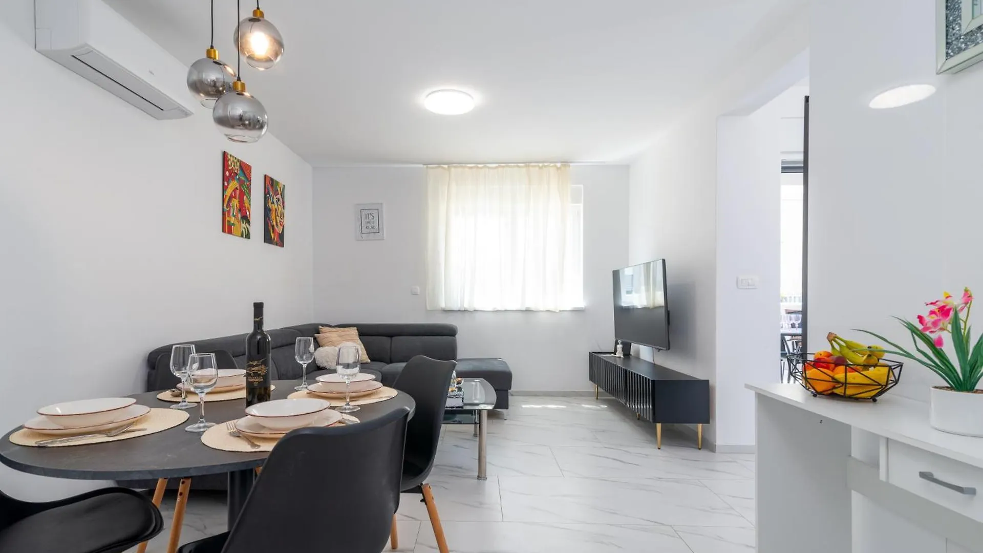 Apartment Cvit Traù Croazia